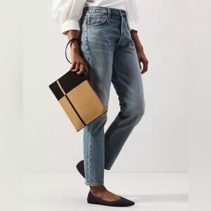 NWT Retired ROTHY'S The Wristlet Black and Tan!